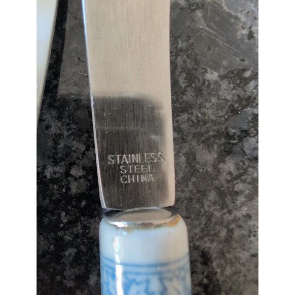 Vintage Stainless Steel W/ Porcelain Handle Spread Knife Set Of 2 Taiwan/China